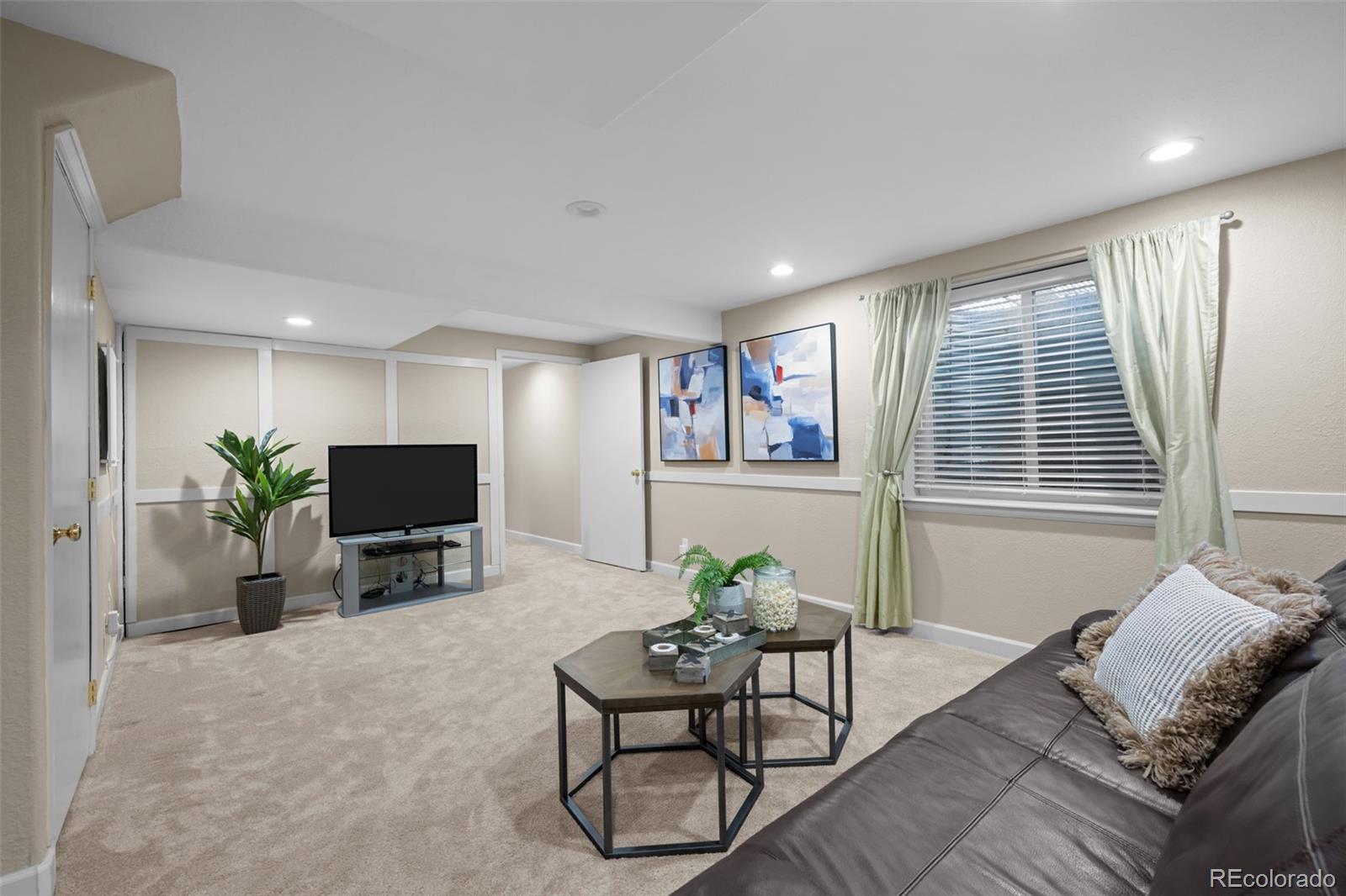 MLS Image #18 for 9805  sydney lane,highlands ranch, Colorado