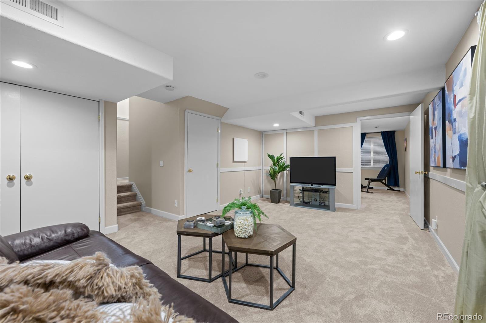 MLS Image #19 for 9805  sydney lane,highlands ranch, Colorado