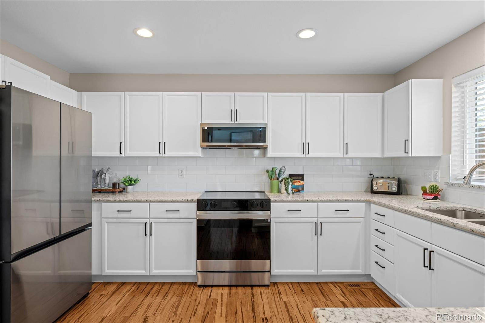 MLS Image #7 for 9805  sydney lane,highlands ranch, Colorado