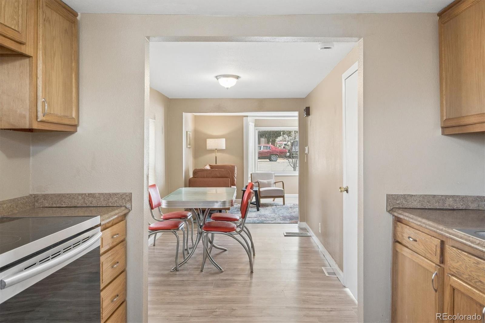 MLS Image #11 for 4755 s sherman street,englewood, Colorado