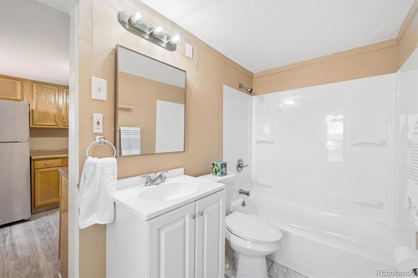 MLS Image #14 for 4755 s sherman street,englewood, Colorado