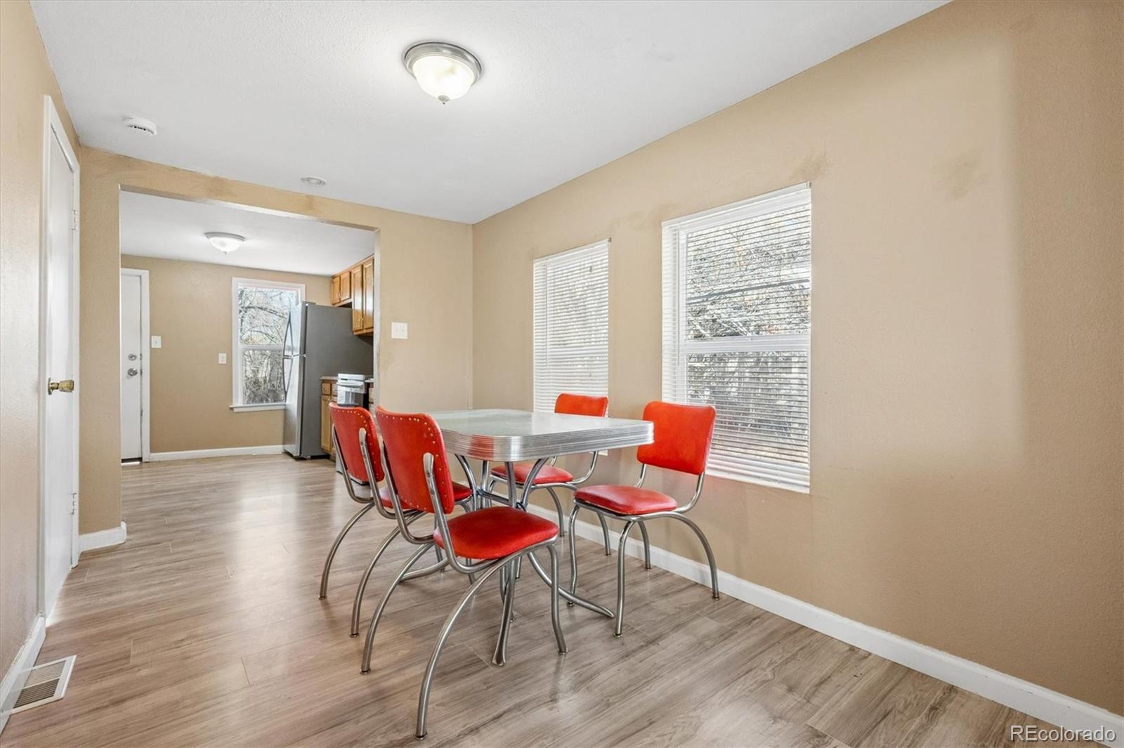 MLS Image #6 for 4755 s sherman street,englewood, Colorado