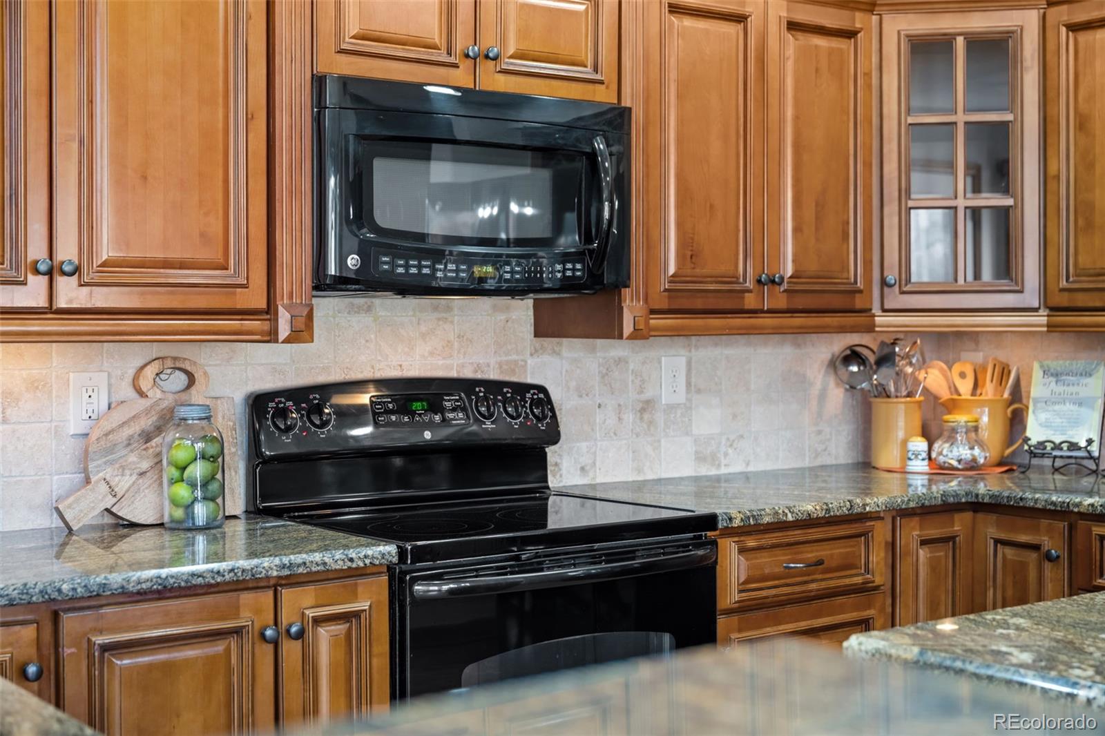 MLS Image #10 for 9674  kalamere court,highlands ranch, Colorado