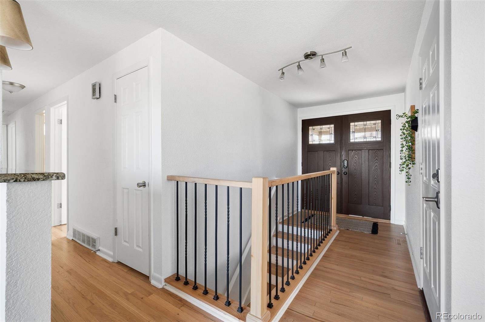 MLS Image #4 for 9539  grandview avenue,arvada, Colorado