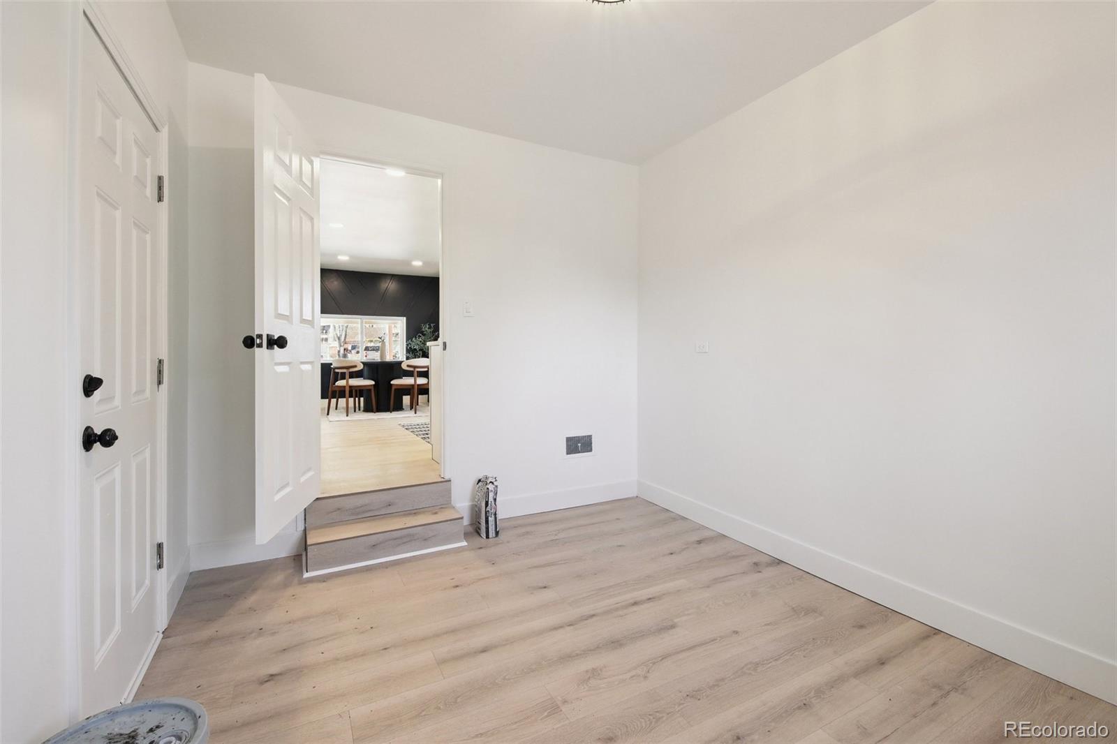 MLS Image #11 for 256  king street,denver, Colorado