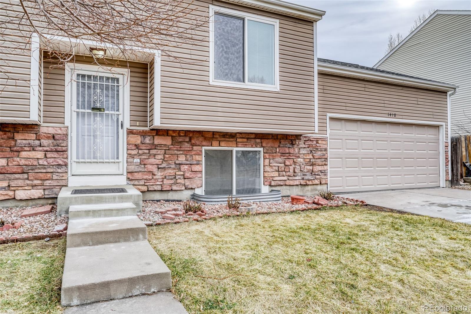 MLS Image #1 for 1410 s pitkin way,aurora, Colorado