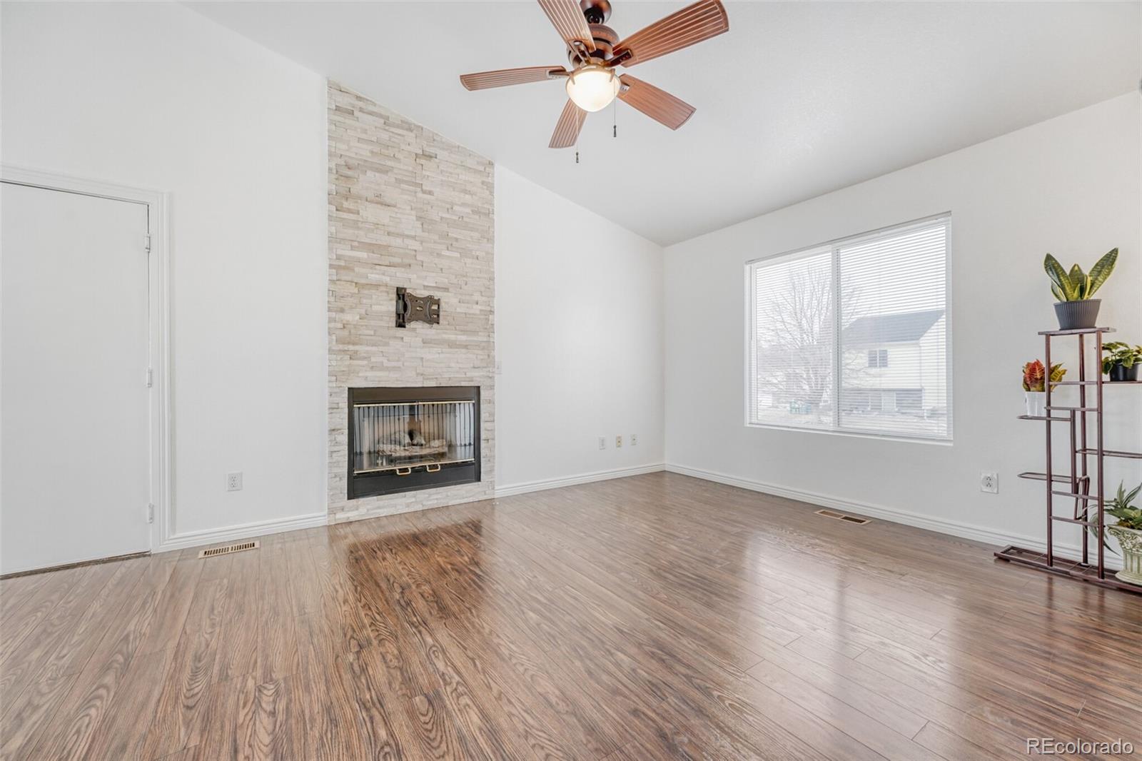 MLS Image #3 for 1410 s pitkin way,aurora, Colorado