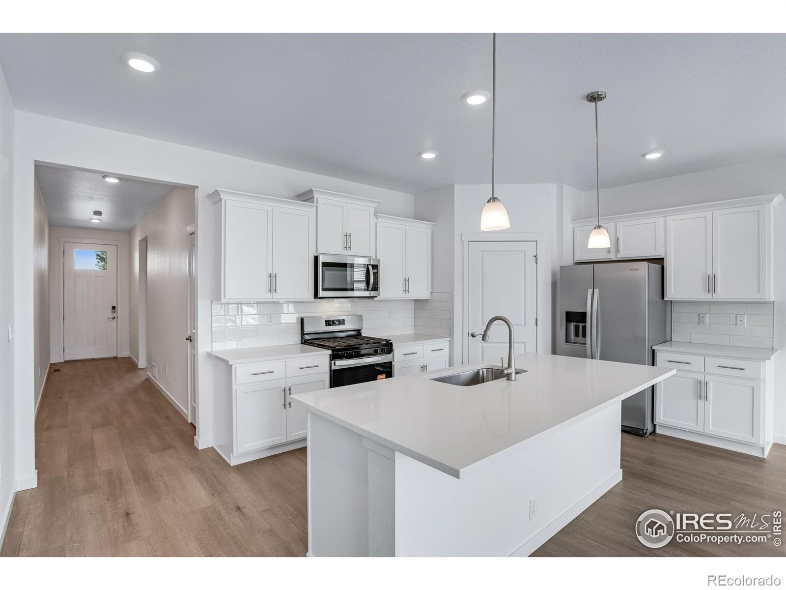 MLS Image #11 for 919  london way,severance, Colorado