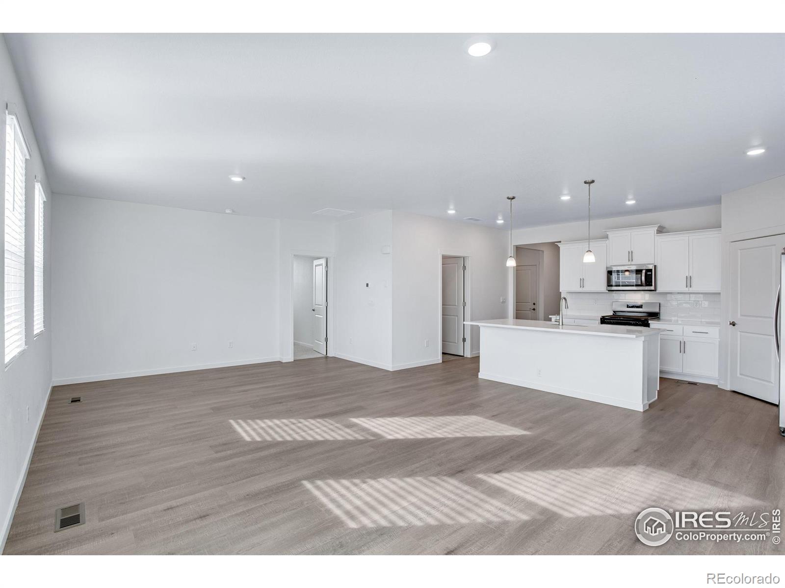 MLS Image #17 for 919  london way,severance, Colorado