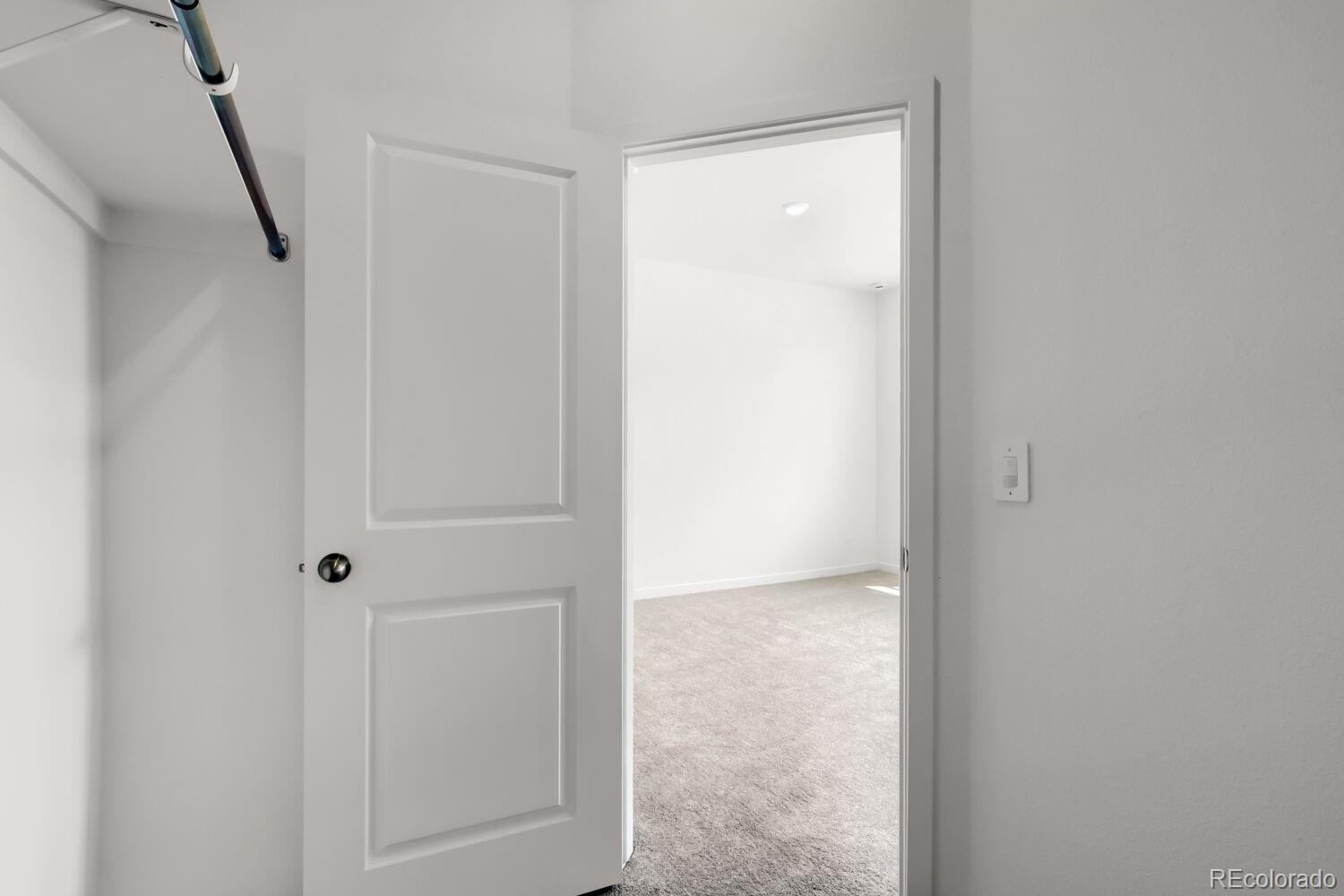 MLS Image #12 for 410 n bersshine court,watkins, Colorado