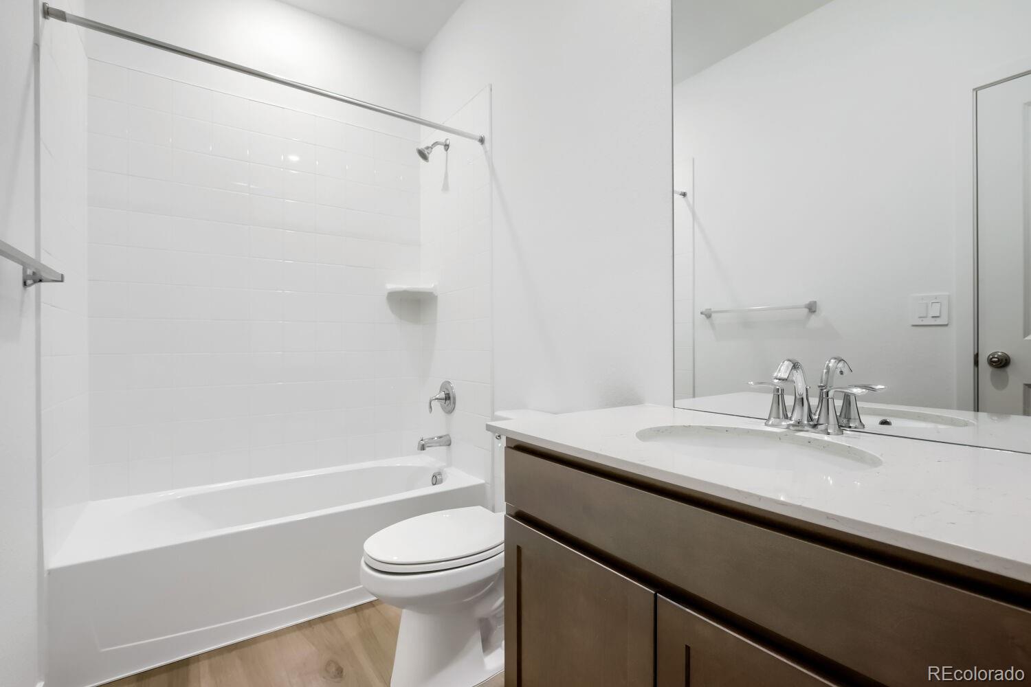 MLS Image #13 for 410 n bersshine court,watkins, Colorado