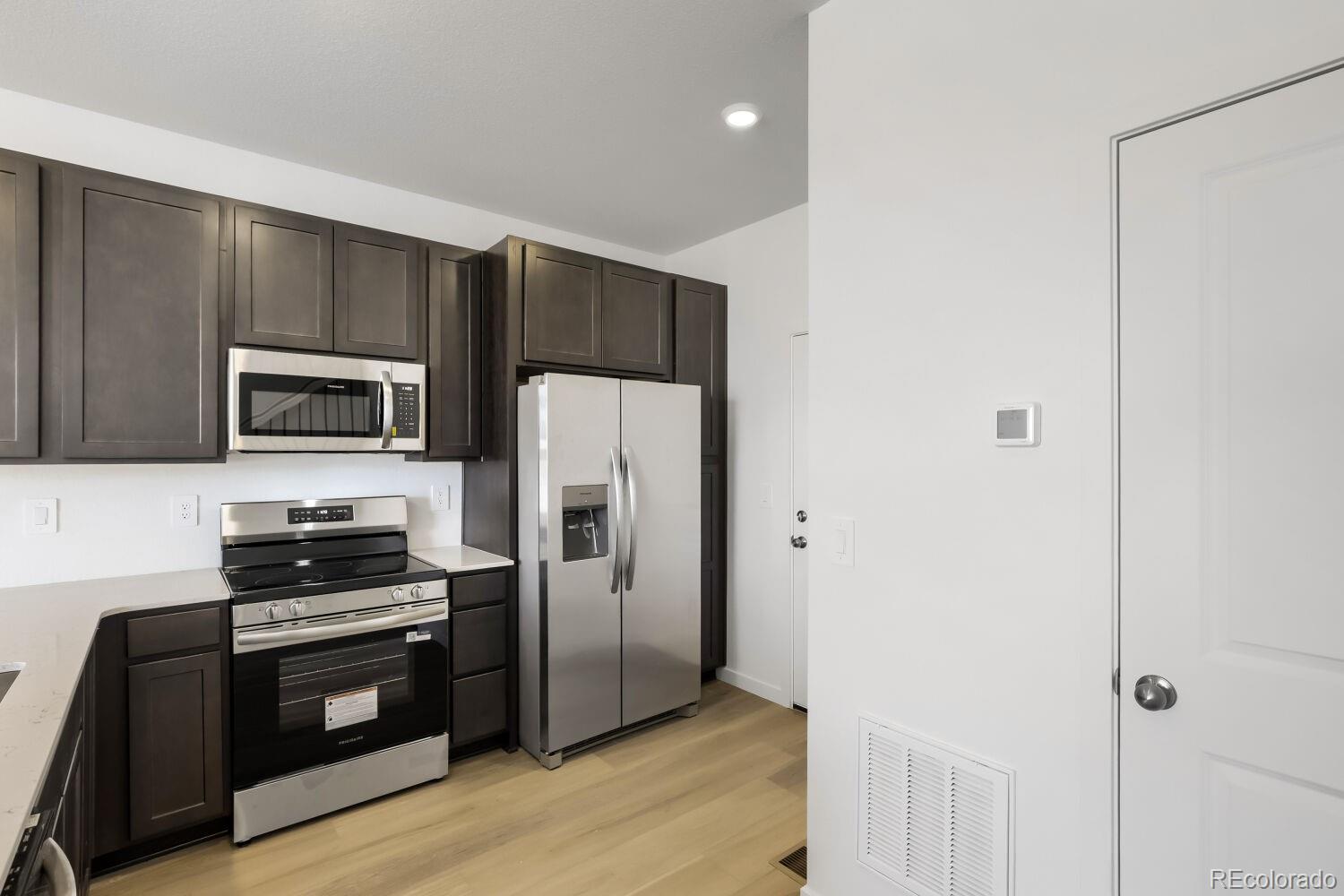 MLS Image #6 for 410 n bersshine court,watkins, Colorado