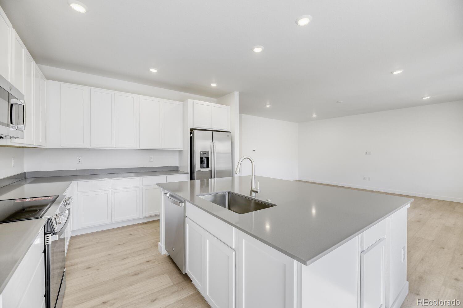 MLS Image #4 for 12640 w glasgow place,littleton, Colorado