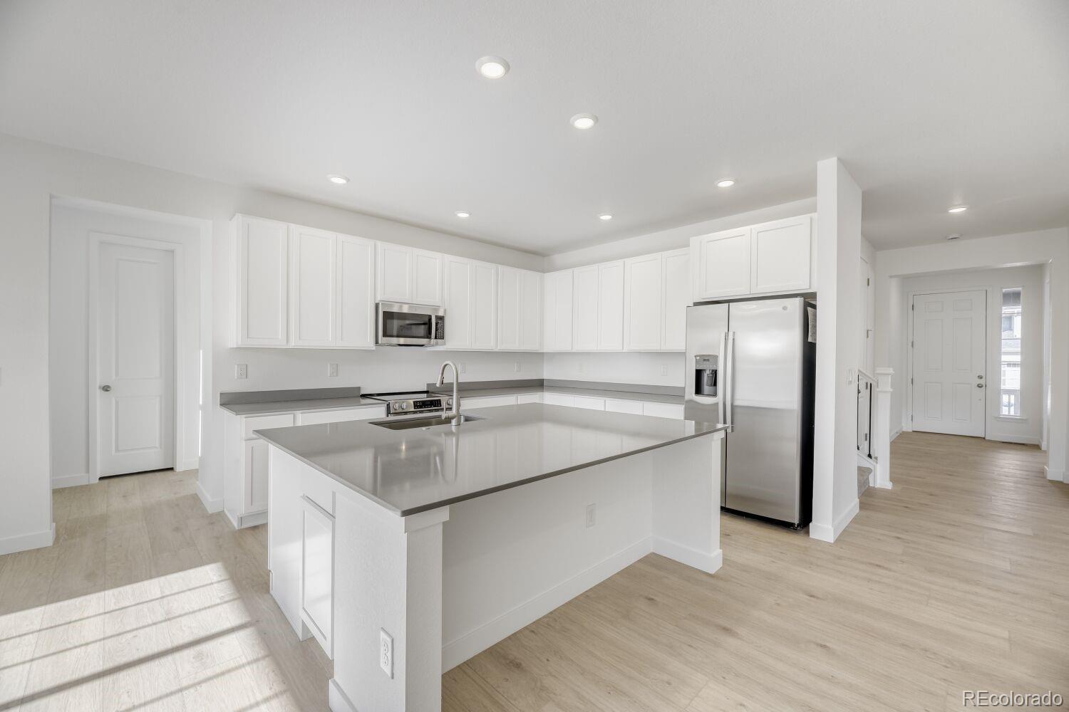 MLS Image #5 for 12640 w glasgow place,littleton, Colorado