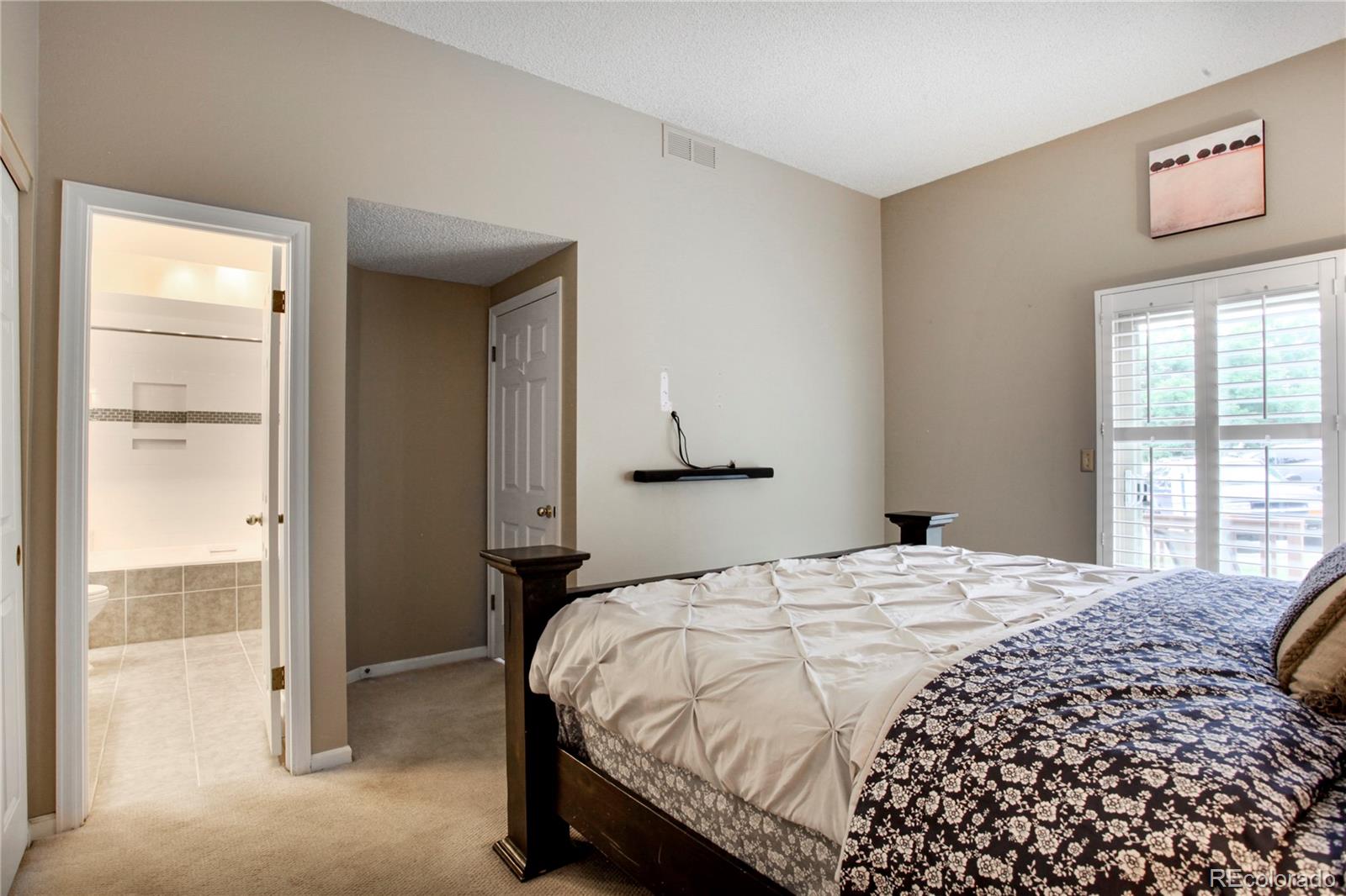 MLS Image #13 for 5555 e briarwood avenue,centennial, Colorado