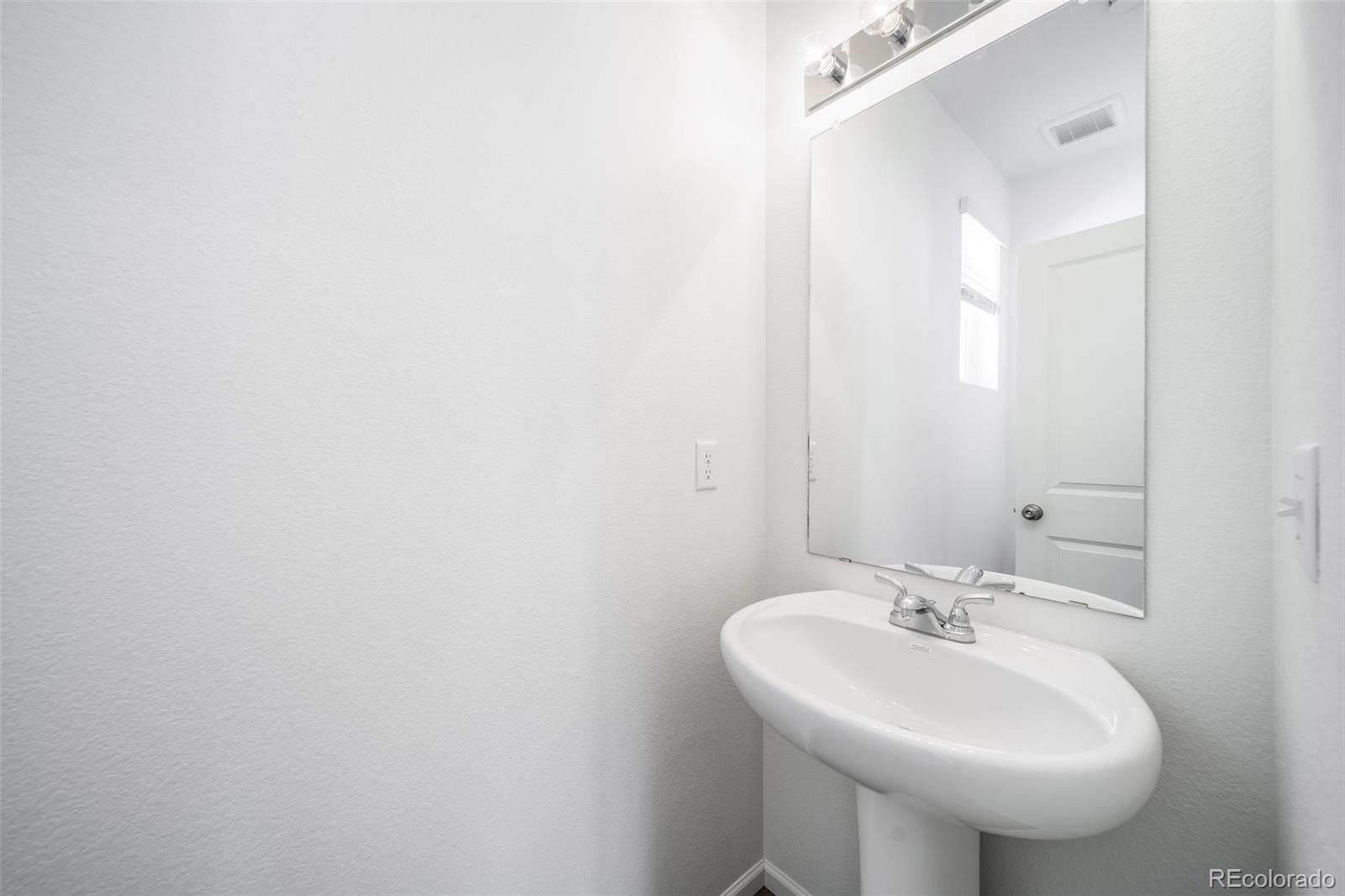 MLS Image #14 for 46573  sunflower lane,bennett, Colorado
