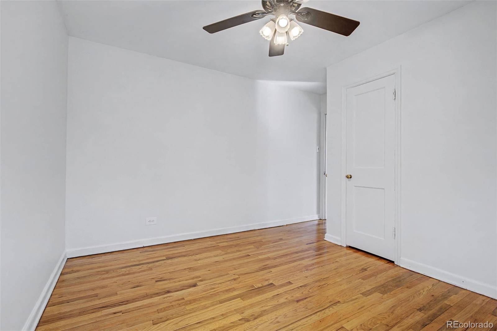MLS Image #15 for 2055  syracuse street,denver, Colorado