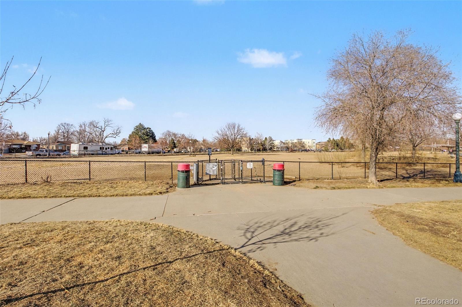 MLS Image #35 for 2055  syracuse street,denver, Colorado