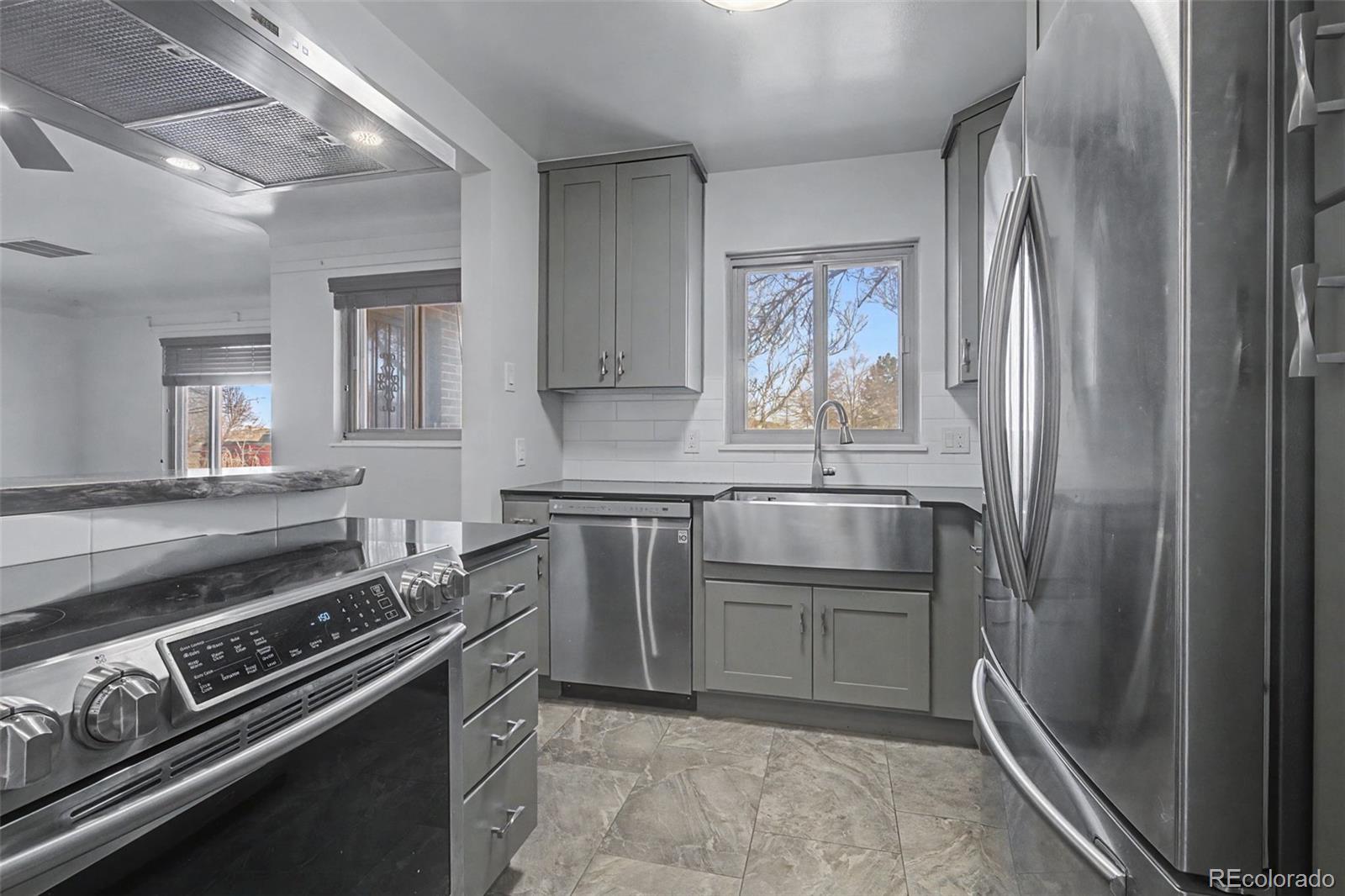 MLS Image #8 for 2055  syracuse street,denver, Colorado