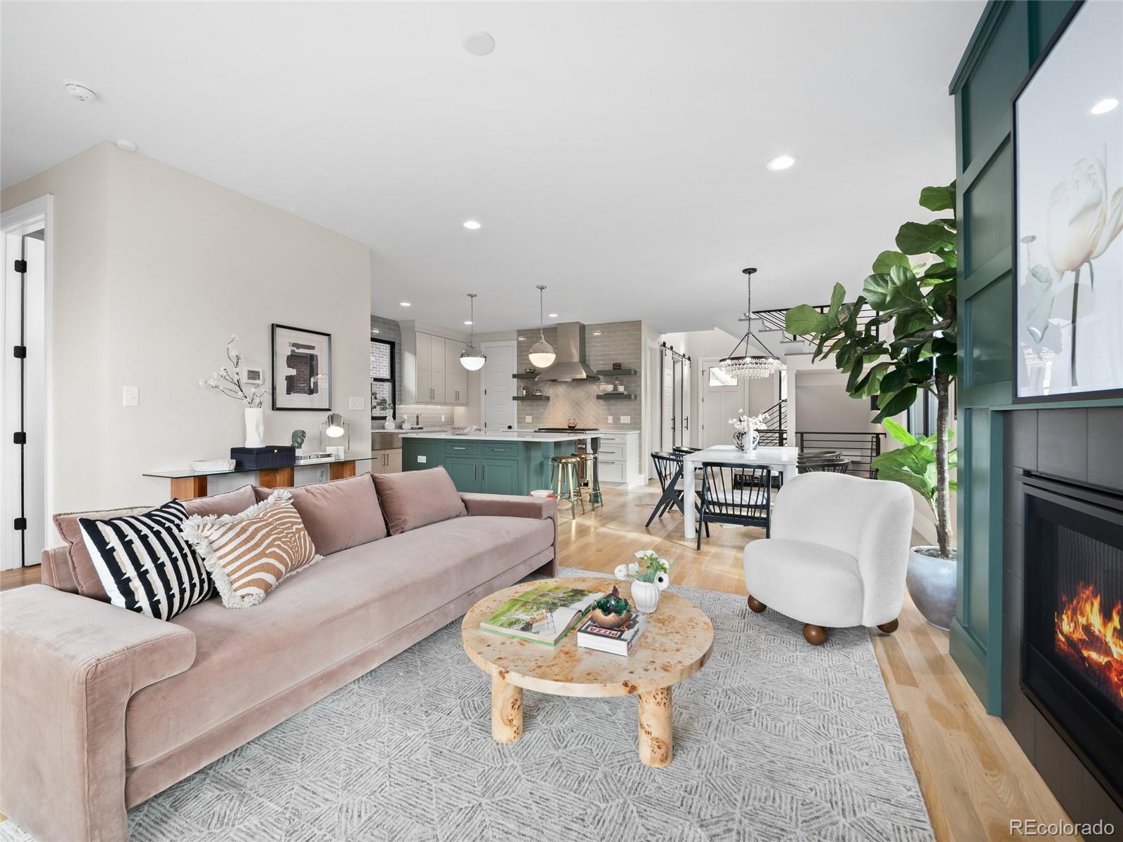 MLS Image #5 for 435 n washington street,denver, Colorado