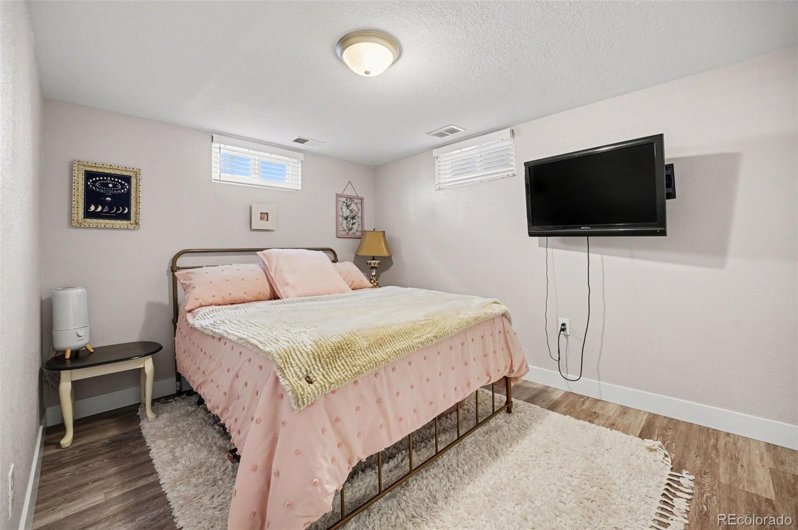 MLS Image #11 for 1571 s dale court,denver, Colorado