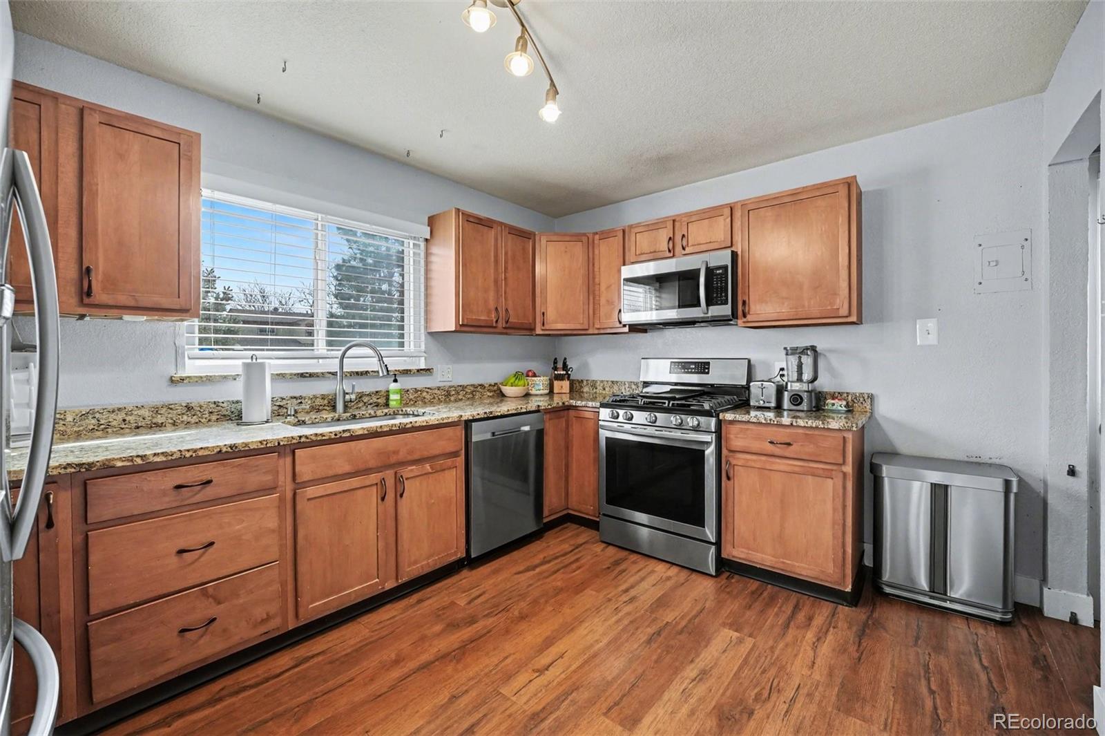 MLS Image #4 for 1571 s dale court,denver, Colorado