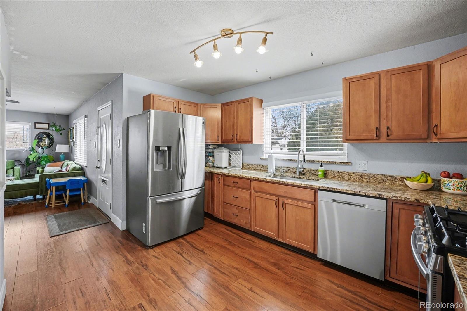 MLS Image #5 for 1571 s dale court,denver, Colorado