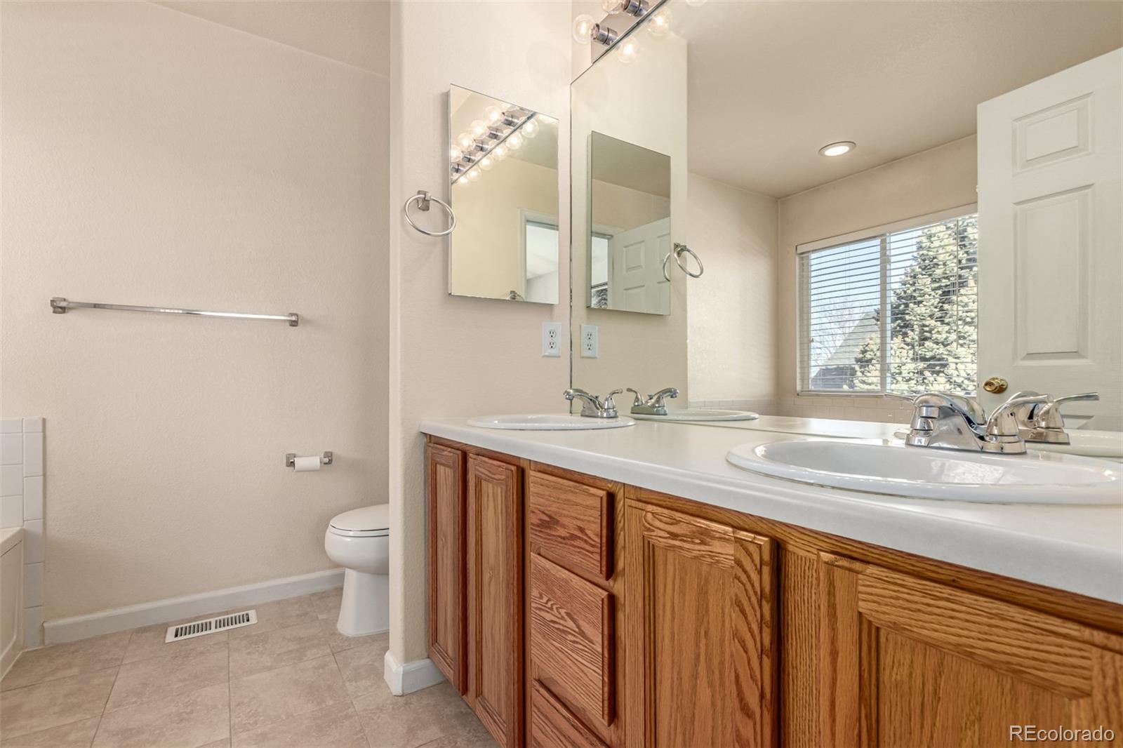 MLS Image #16 for 3519 s cathay street,aurora, Colorado