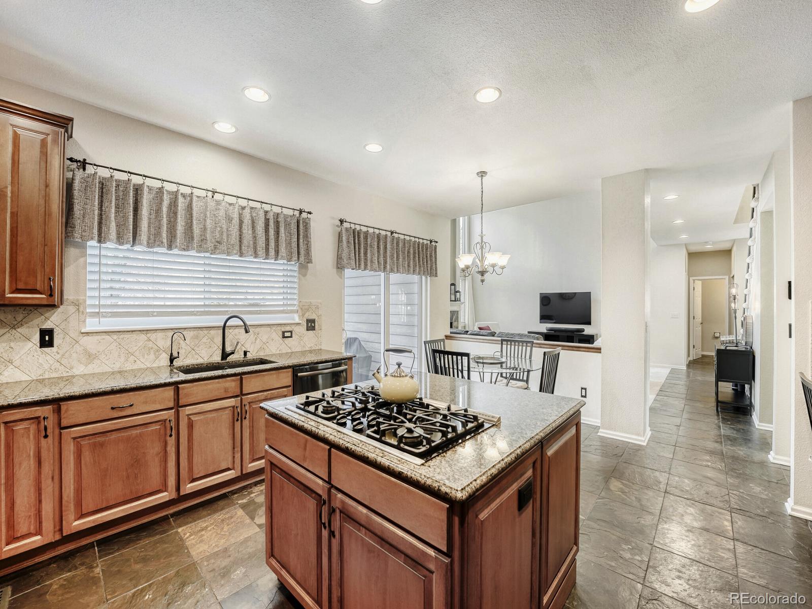 MLS Image #5 for 19485 e powers place,aurora, Colorado