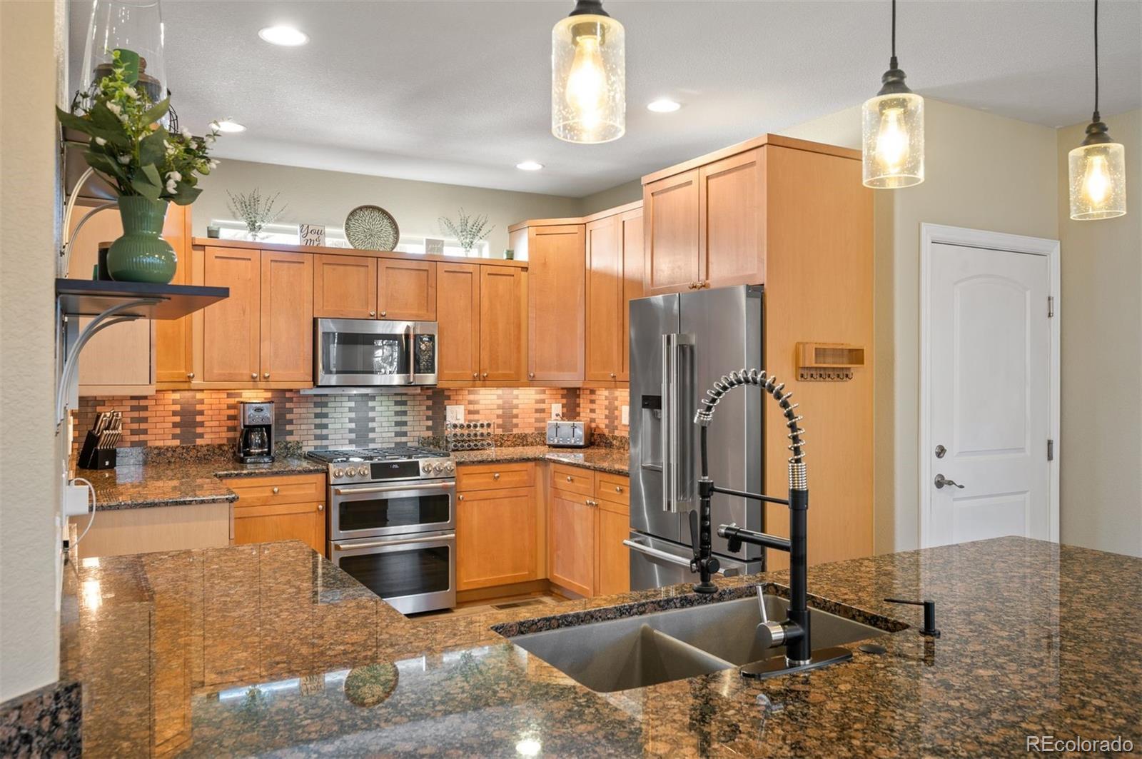 MLS Image #11 for 1720 s gilpin street,denver, Colorado