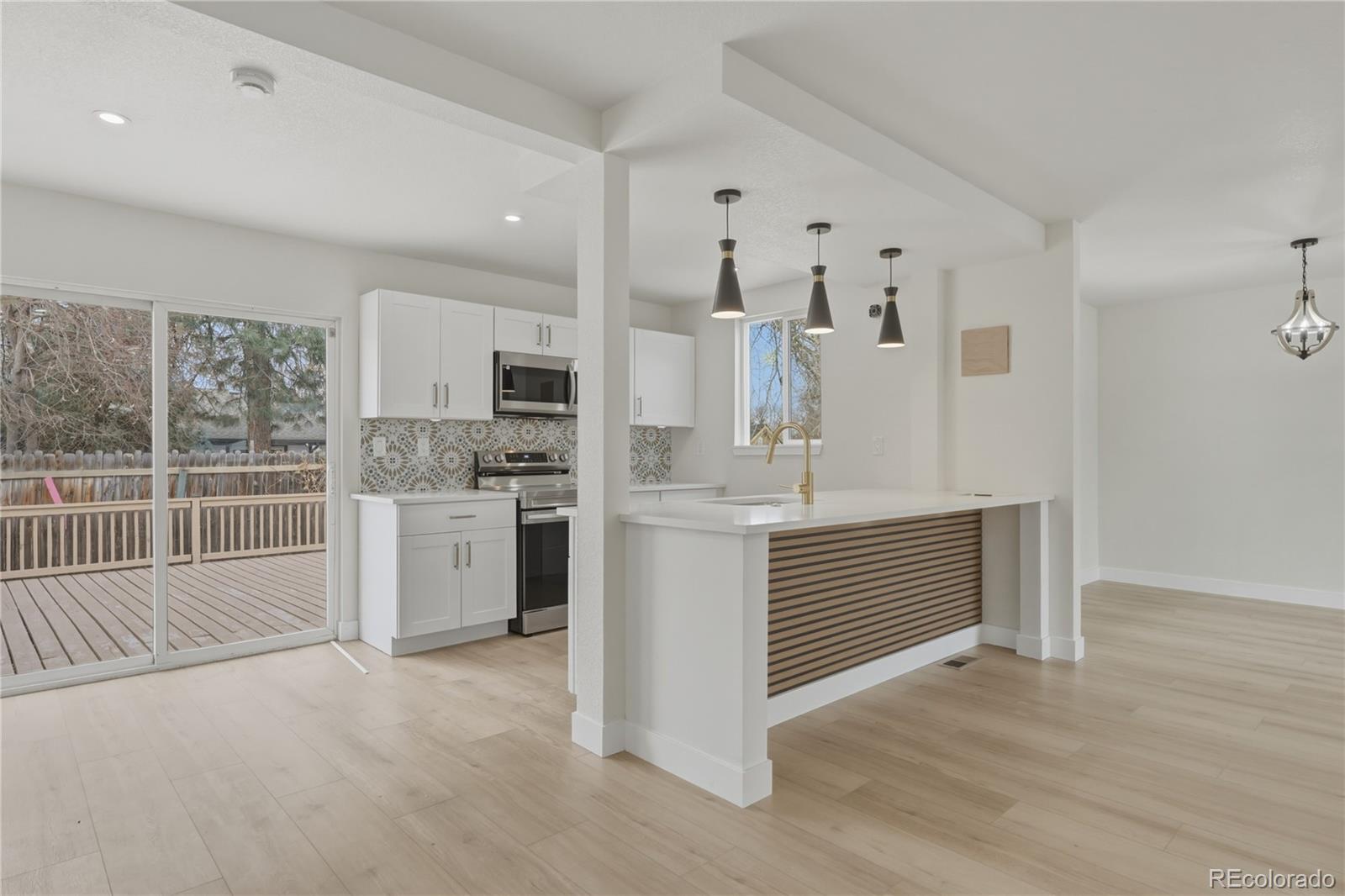 MLS Image #12 for 1351 s peoria court,aurora, Colorado
