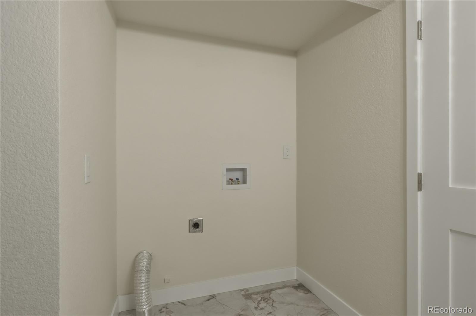 MLS Image #21 for 1351 s peoria court,aurora, Colorado
