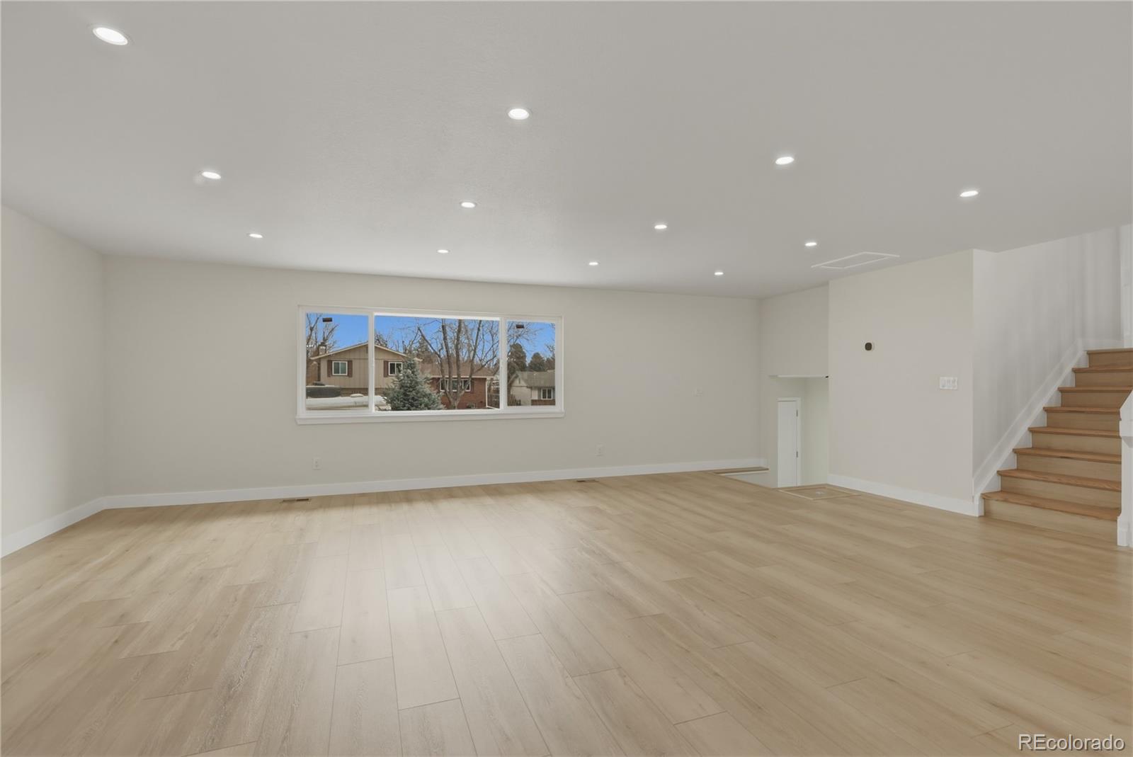MLS Image #7 for 1351 s peoria court,aurora, Colorado