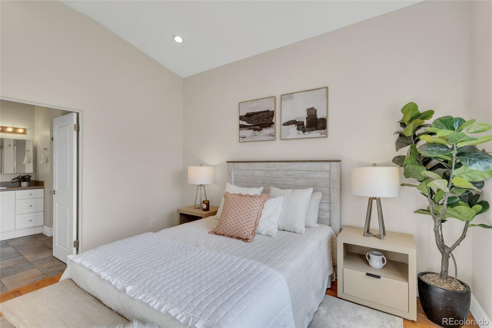 MLS Image #17 for 3928 s pearl street,englewood, Colorado