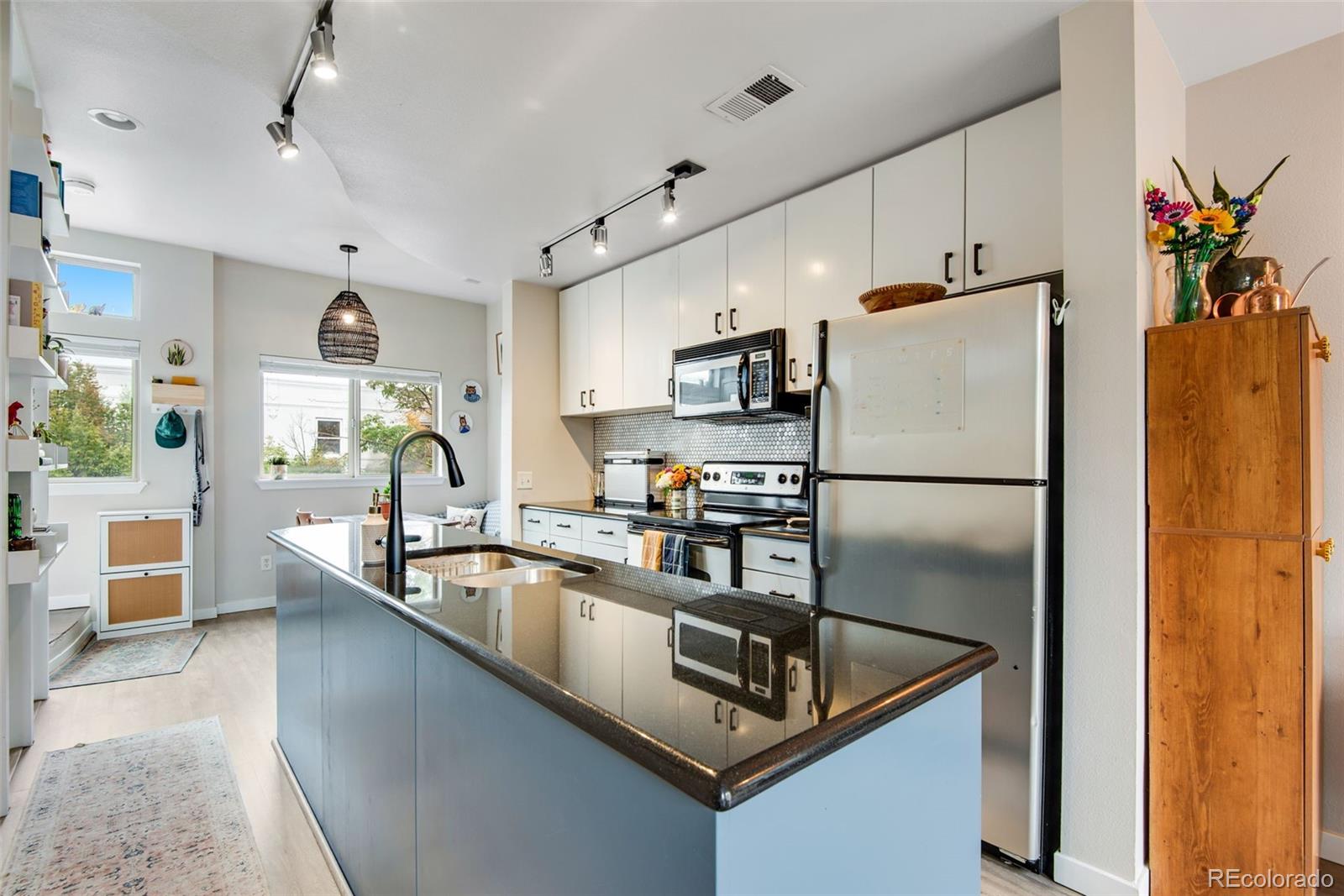 MLS Image #6 for 500  30th street,denver, Colorado