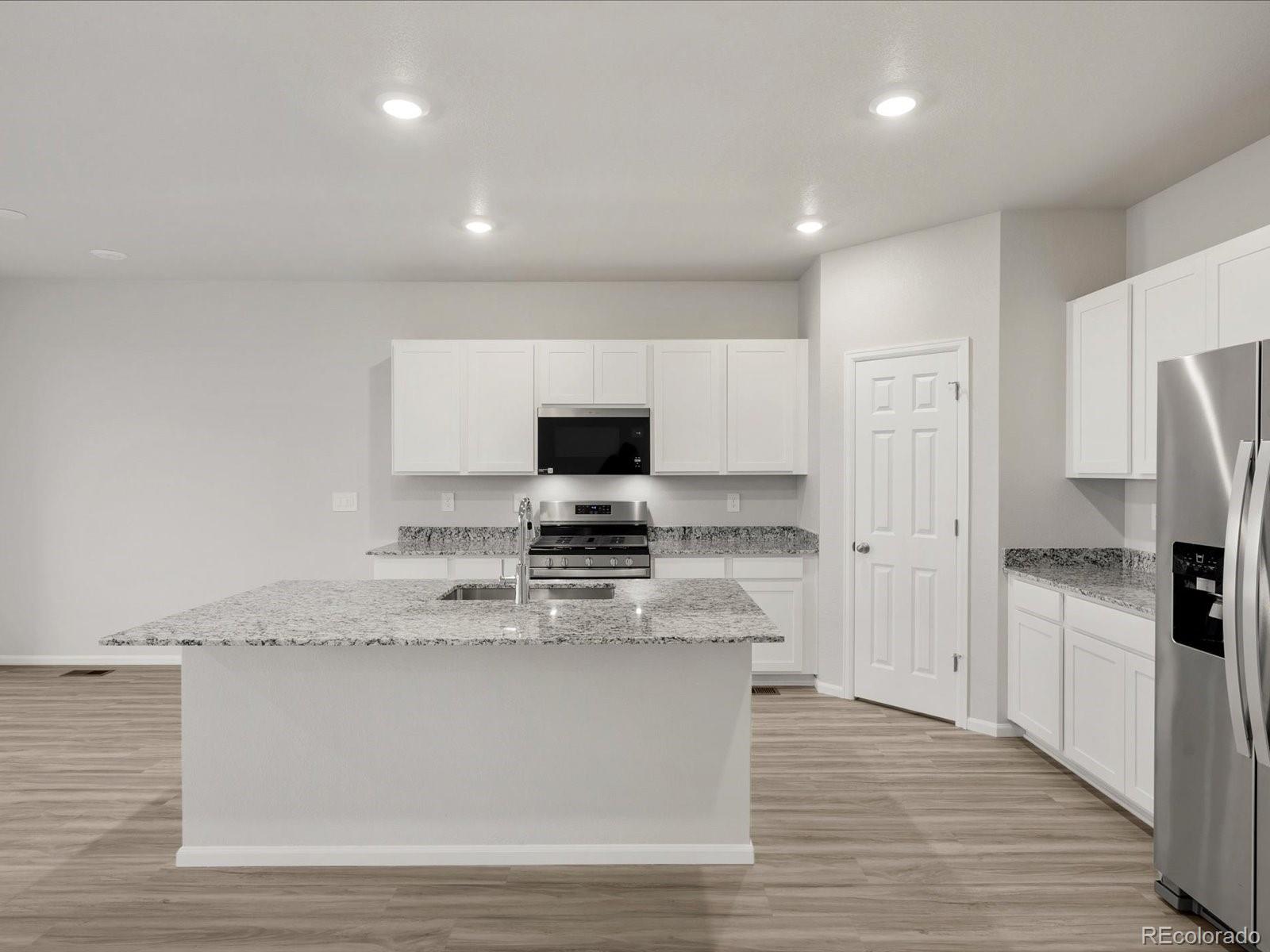 MLS Image #6 for 17598 e 90th place,commerce city, Colorado