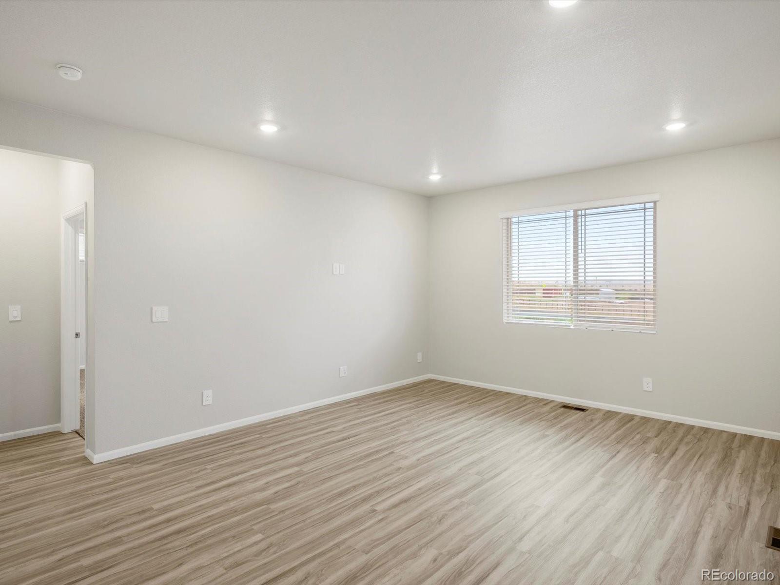 MLS Image #9 for 17598 e 90th place,commerce city, Colorado