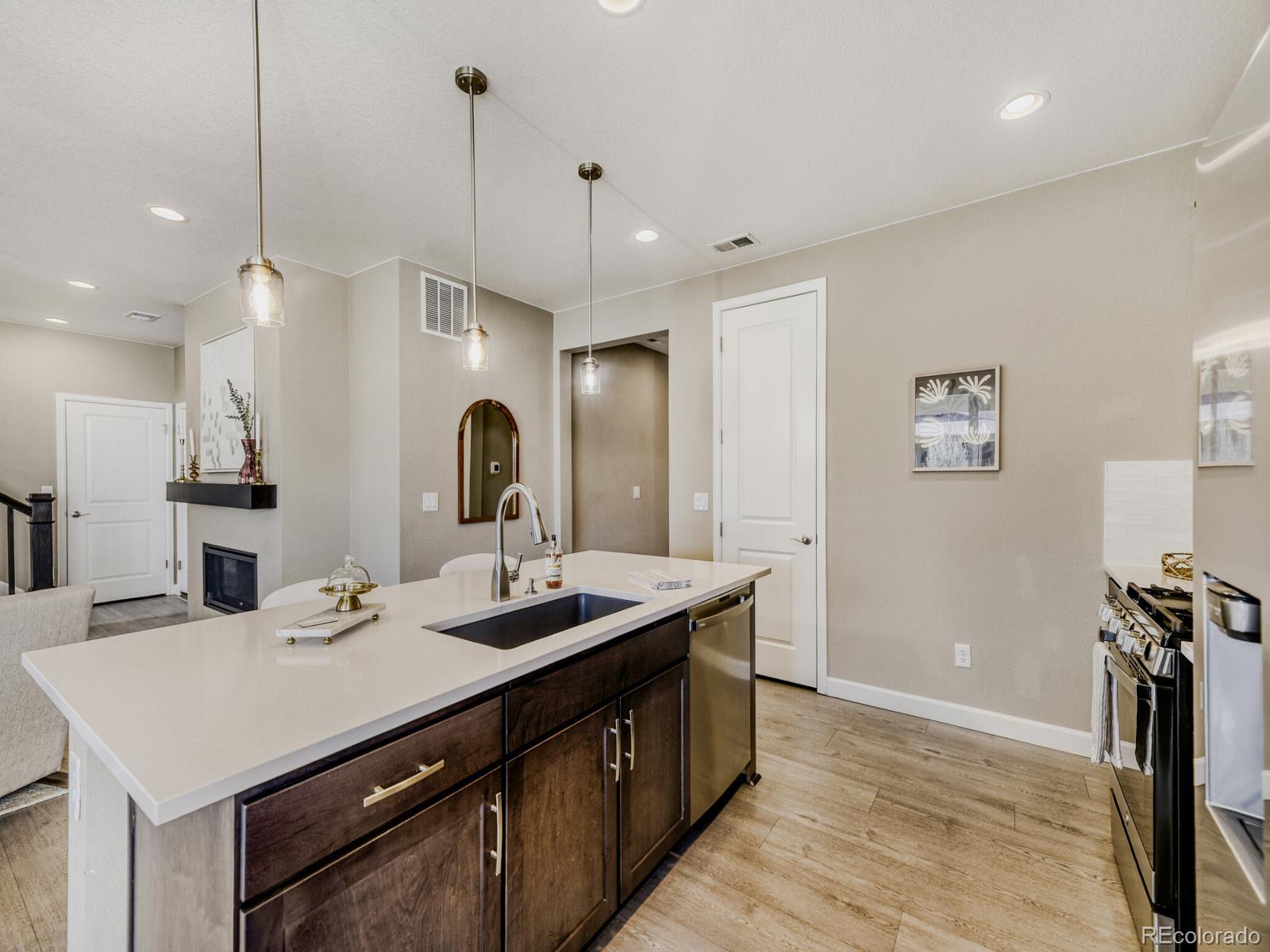MLS Image #8 for 9134  rio lado street,littleton, Colorado