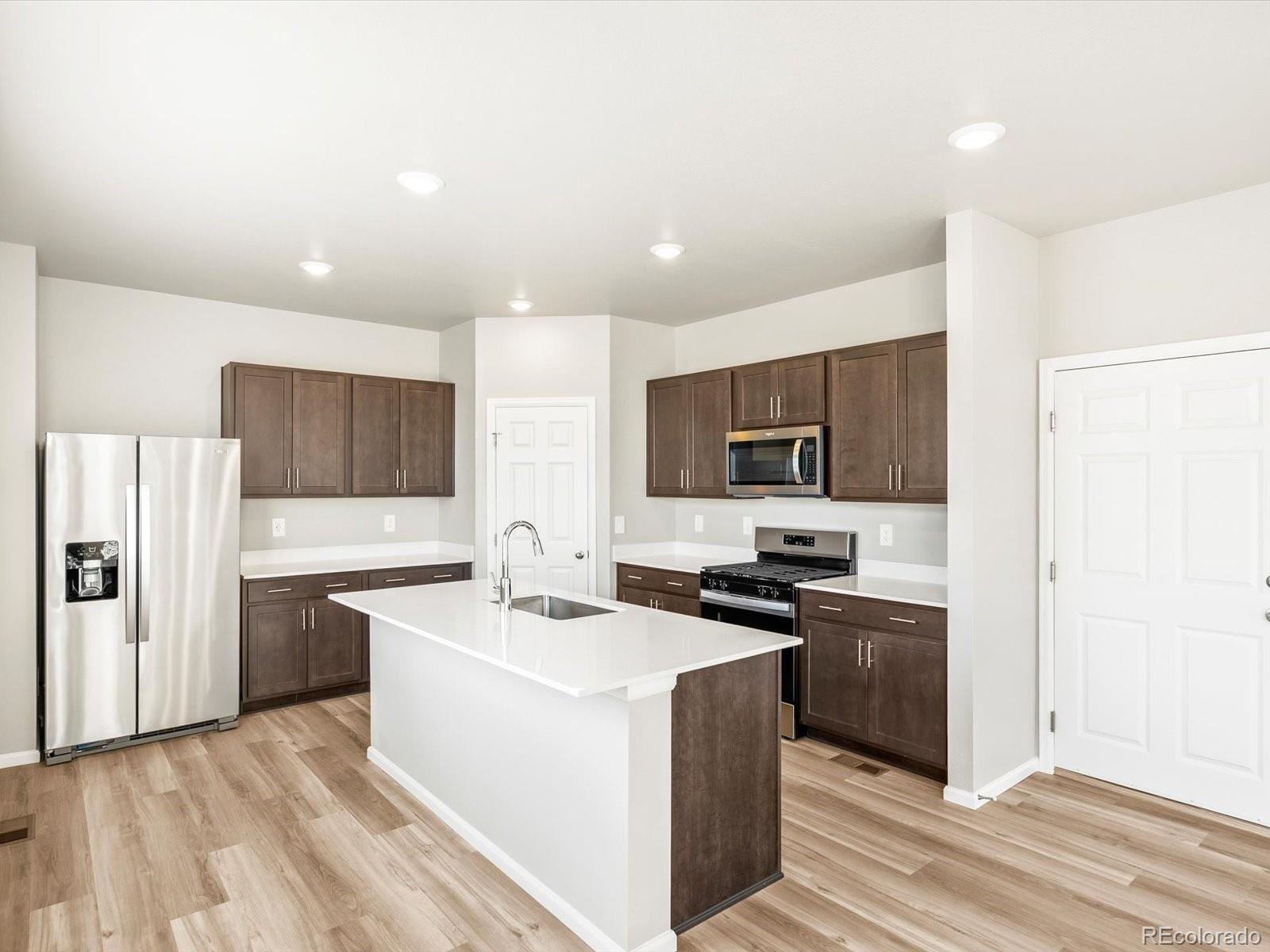 MLS Image #7 for 4674  sugarcane street,johnstown, Colorado