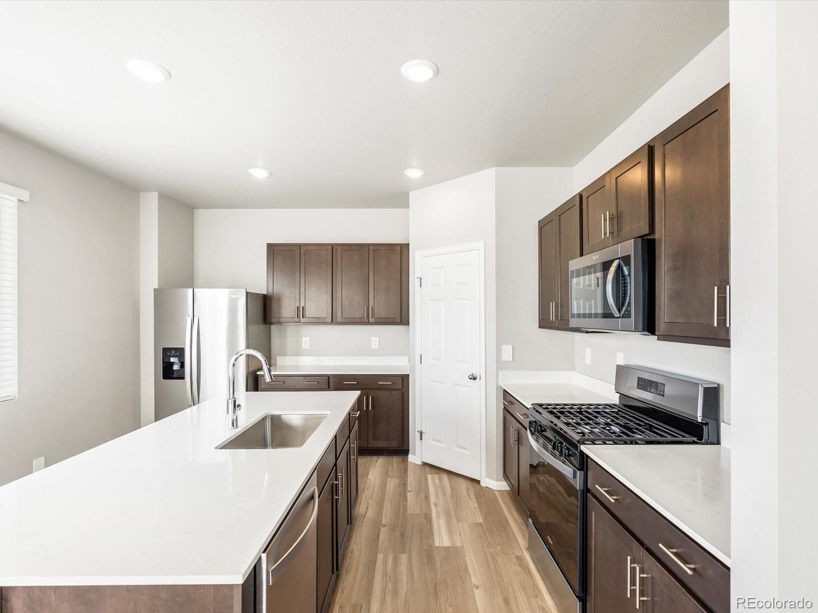 MLS Image #9 for 4674  sugarcane street,johnstown, Colorado