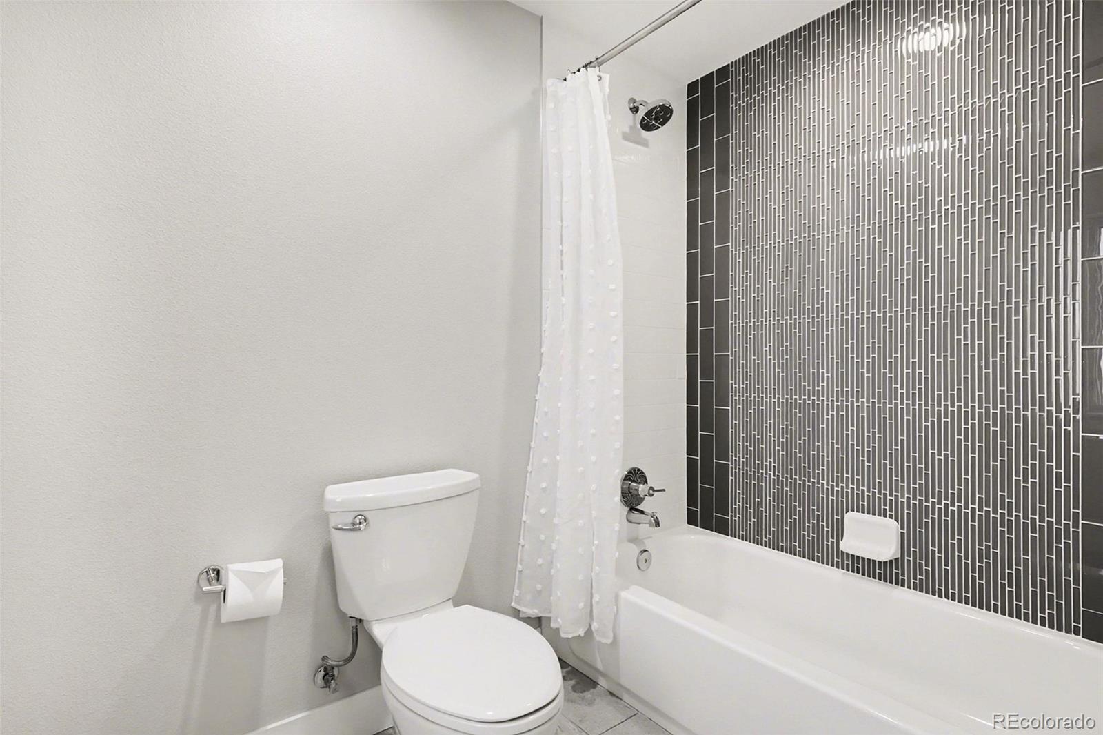 MLS Image #26 for 3545 n zuni street,denver, Colorado