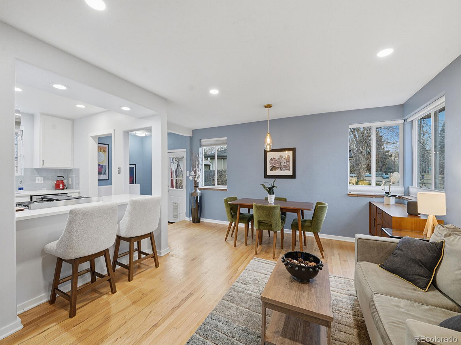 MLS Image #3 for 812  poplar street,denver, Colorado