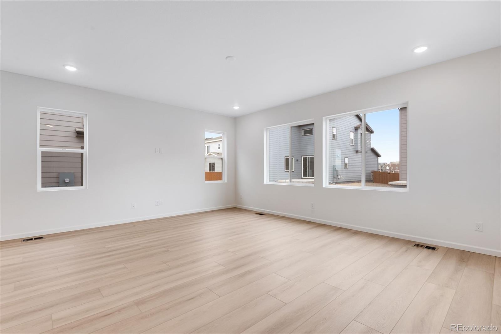 MLS Image #16 for 13551 e 99th place,commerce city, Colorado