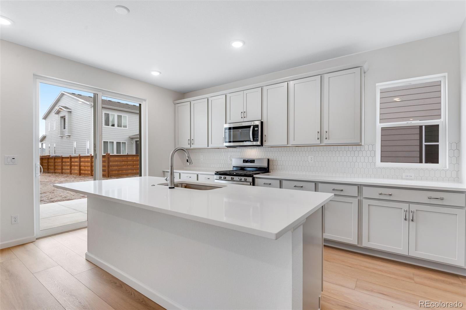 MLS Image #19 for 13551 e 99th place,commerce city, Colorado