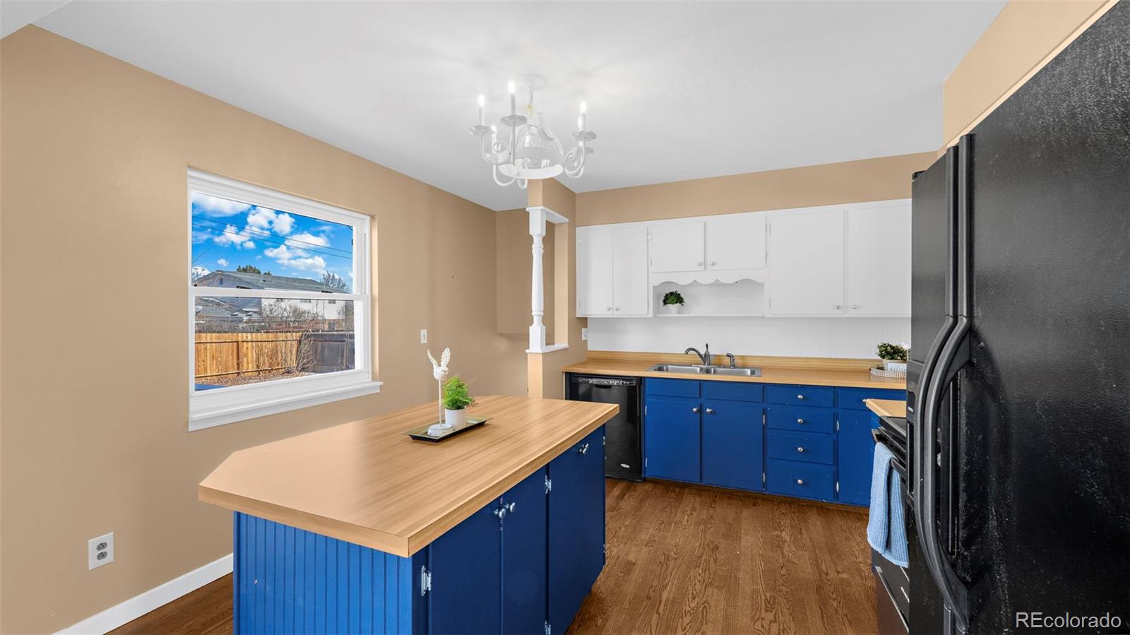 MLS Image #11 for 914  hoorne avenue,colorado springs, Colorado