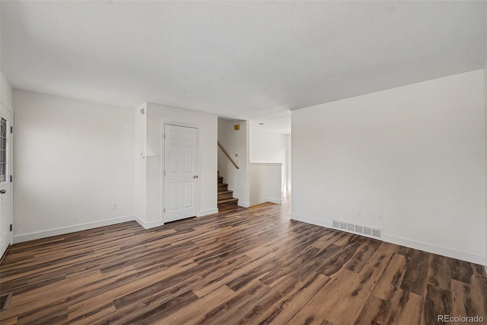 MLS Image #4 for 1800 s mobile street,aurora, Colorado