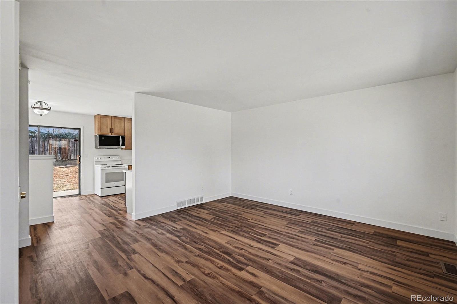 MLS Image #5 for 1800 s mobile street,aurora, Colorado