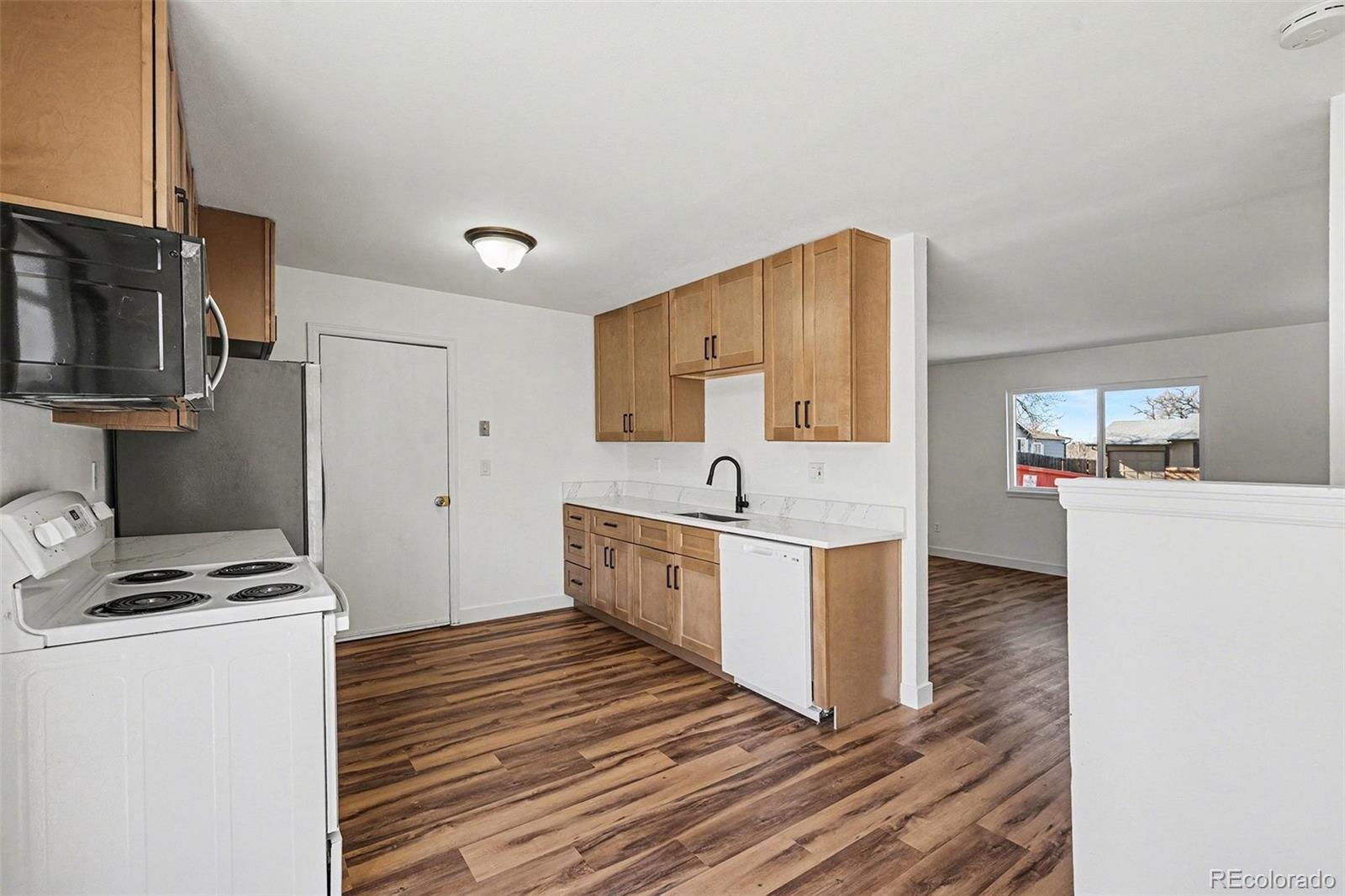 MLS Image #6 for 1800 s mobile street,aurora, Colorado