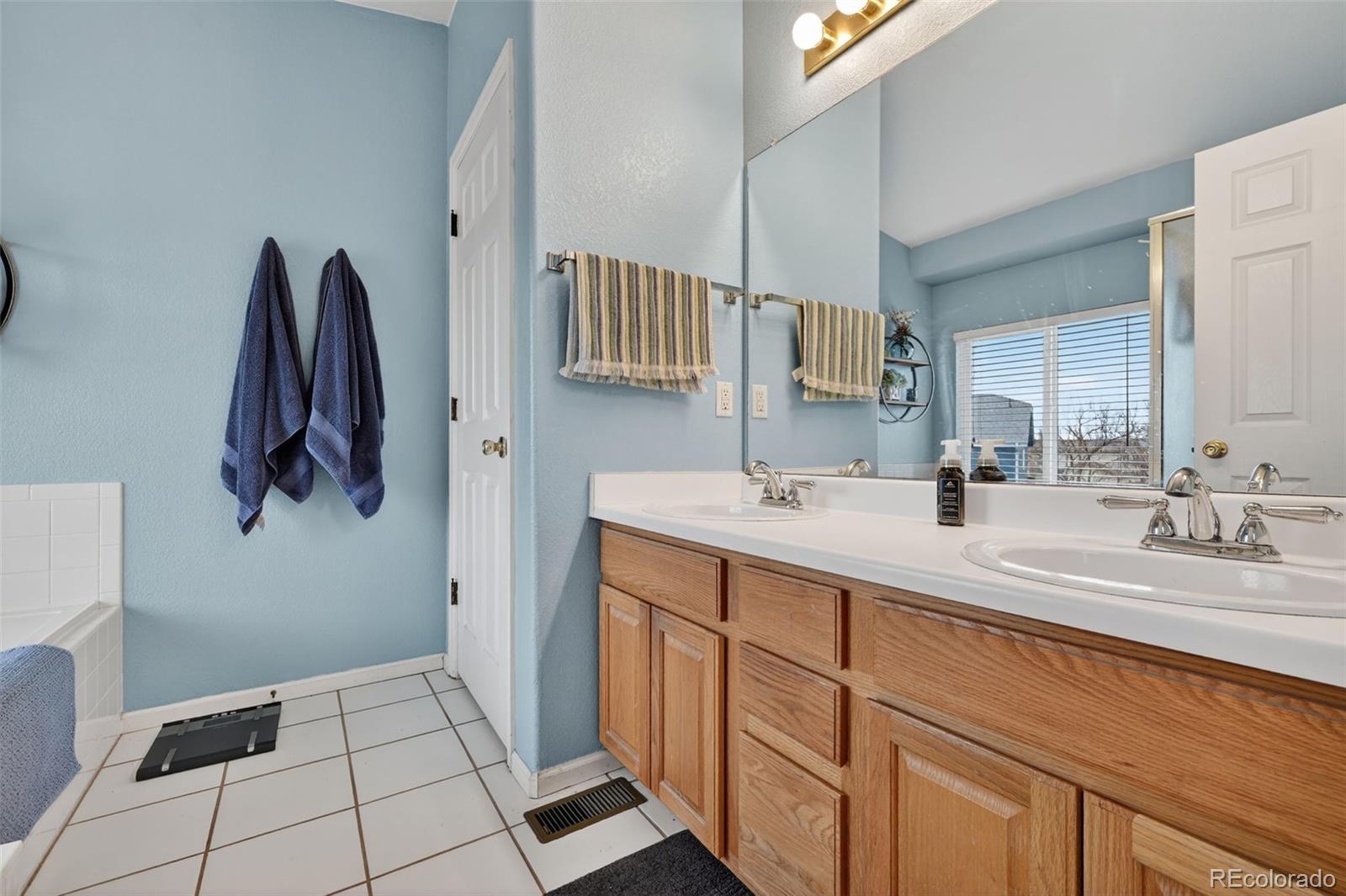 MLS Image #14 for 1672 e 131st court,thornton, Colorado
