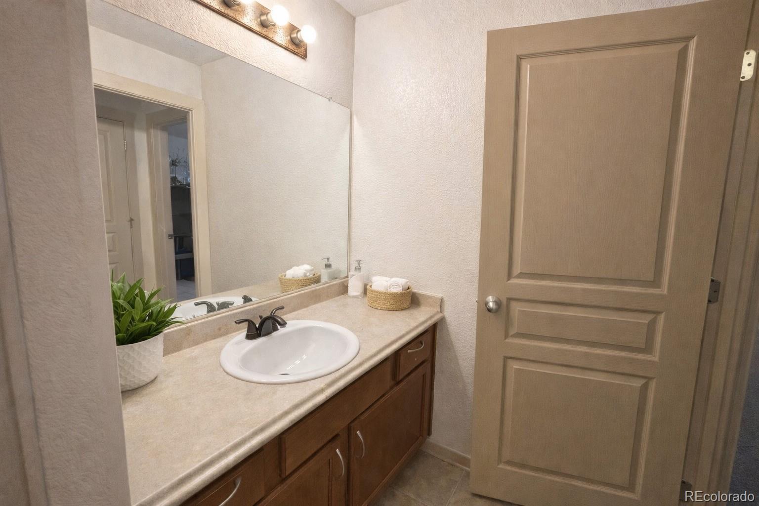 MLS Image #15 for 2916  havana street ,denver, Colorado